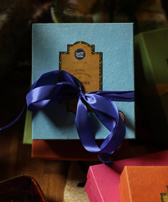 Bonnie ram liten safirblå i presentförpackning