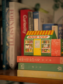  Bookshop House Matches