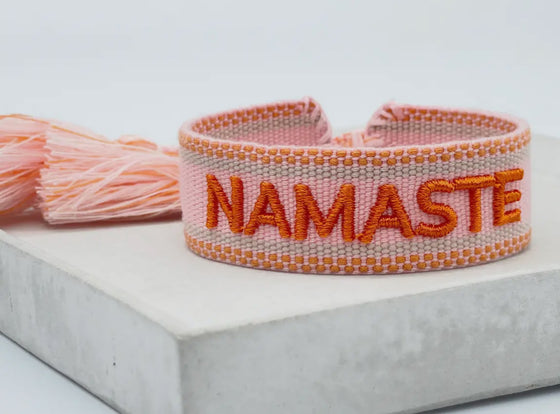 Namaste armband i Peach