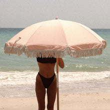  Lyxigt strandparasoll - Sunnylife